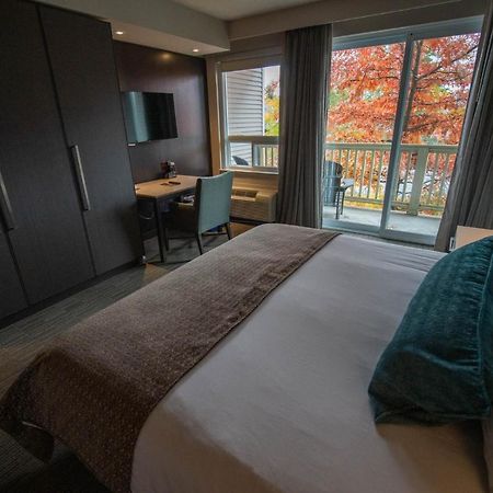 Taboo Muskoka Hotel Gravenhurst Bagian luar foto