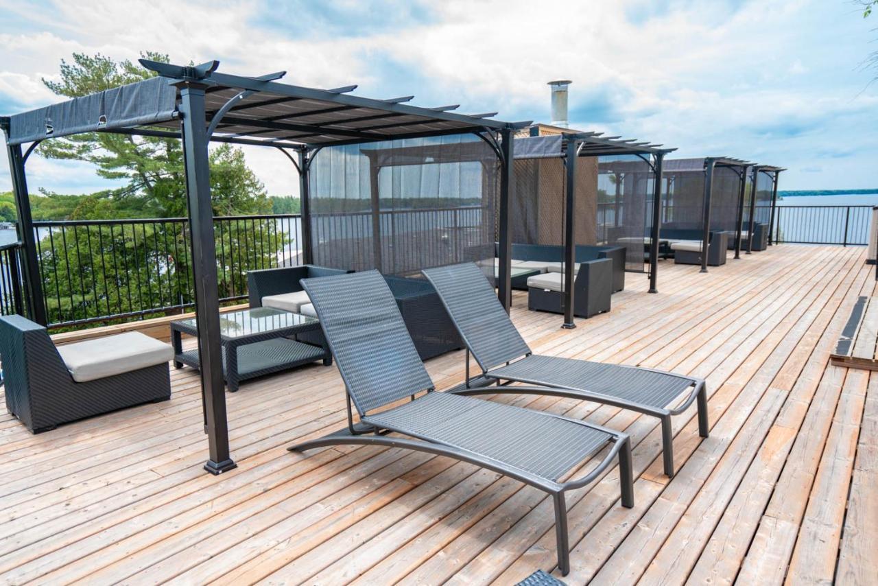 Taboo Muskoka Hotel Gravenhurst Bagian luar foto